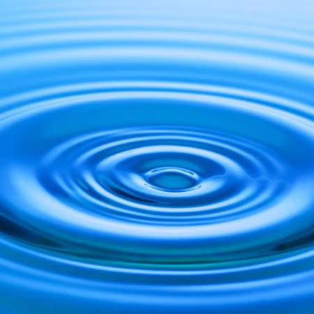 vatten, blå Bjørn Hovdal - Dreamstime