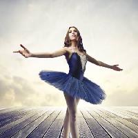 dansare, kvinna, flicka, dans, scen, moln Bowie15 - Dreamstime