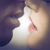 Pixwords Bilden med kyss, kvinna, mun, man, läppar Bowie15 - Dreamstime