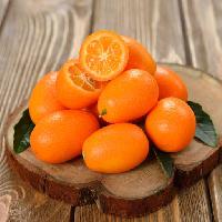 Pixwords Bilden med frukter, trä, plåt, apelsin, apelsiner Olga Vasileva (Olyina)