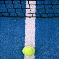 Pixwords Bilden med tennis, boll, netto, sport Maxriesgo - Dreamstime