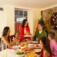 Pixwords Bilden med middag, bord, måltiden, mat, människor, personer, person, familj, barn Monkey Business  Images Ltd (Stockbrokerxtra)